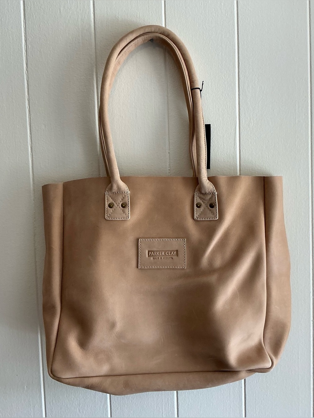 A Rare NWT Parker Clay Merkato Signature Natural Leather Color Handbag Bag Tote